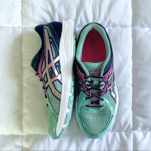 WOMENS RUNNING SHOES